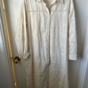 Elegant Cream Lace Dress